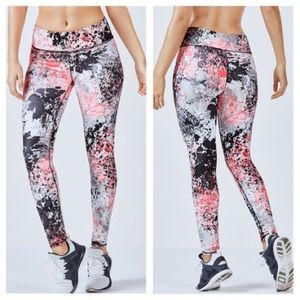 Fabletics Salar Splatter Powerhold Leggings